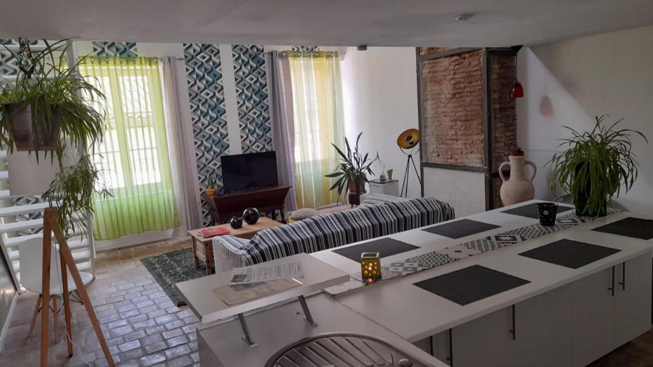 Tournus Castrum Romain- Loft 90M2 - 3 Etoiles - Petit Box Velo - 5Mn Autoroute Екстериор снимка